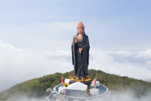 2508.du Lich Nui Ba Den Chinh Phuc Noc Nha Nam Bo 4
