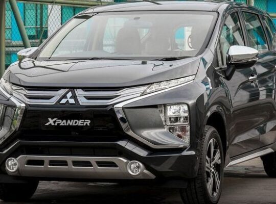 Mitsubishi xpander 2023 gia lan banh